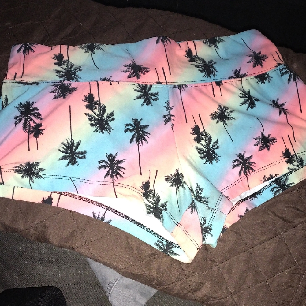 NOBO Pastel Palm Print Women's Athletic Shorts